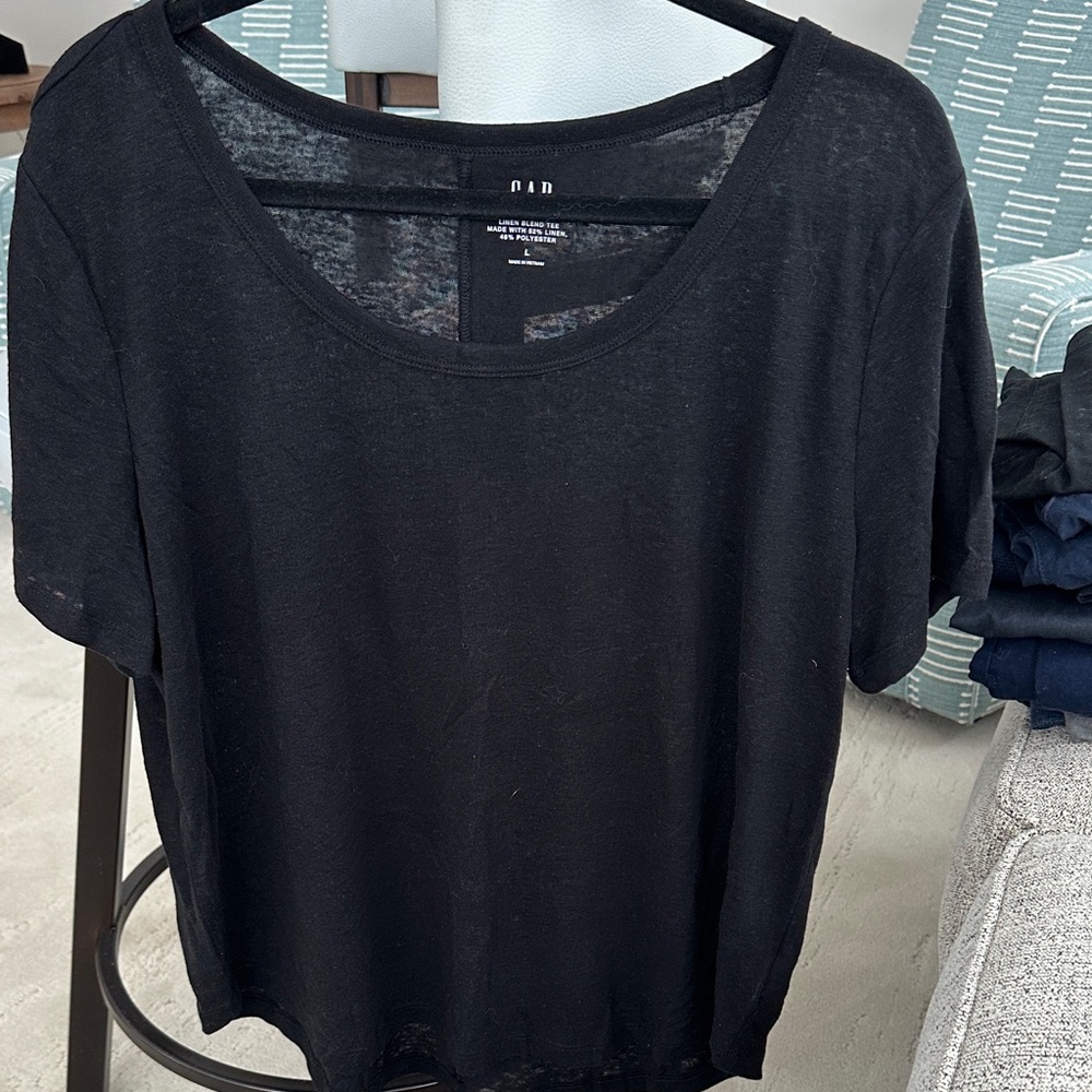 BRAND NEW WITH TAGS!! GAP Women's Classic Black Short Sleeve Tee